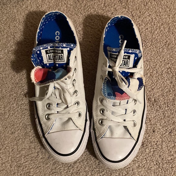 CONVERSE WOMENS WHITE SNEAKERS. WIRN ONCE. SIZE 7.  DOUBLE DESIGN BY THE TIE. - Picture 7 of 7